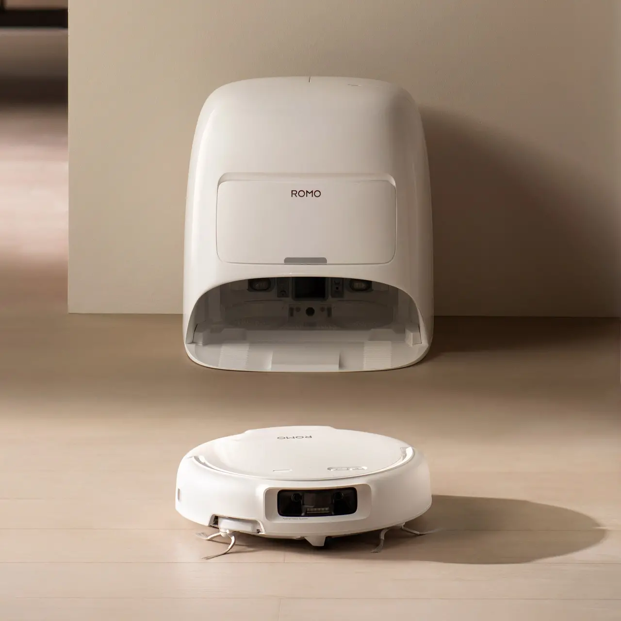 DJI ROMO 2 Robot Vacuum and Mop